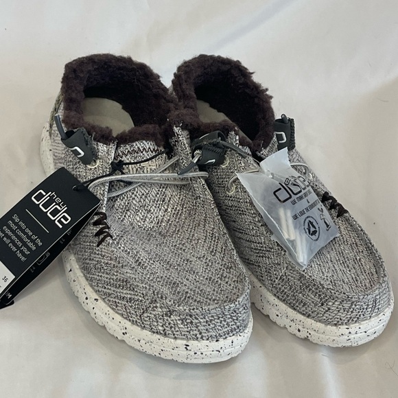 HEY DUDE WENDY SALT AND PEPPER Lightweight Slip-On Women’s Shoe Sz 5 NWT - Picture 3 of 8